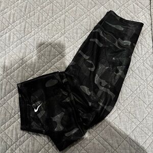 Nike Dri-Fit Black and Gray Camo Leggings